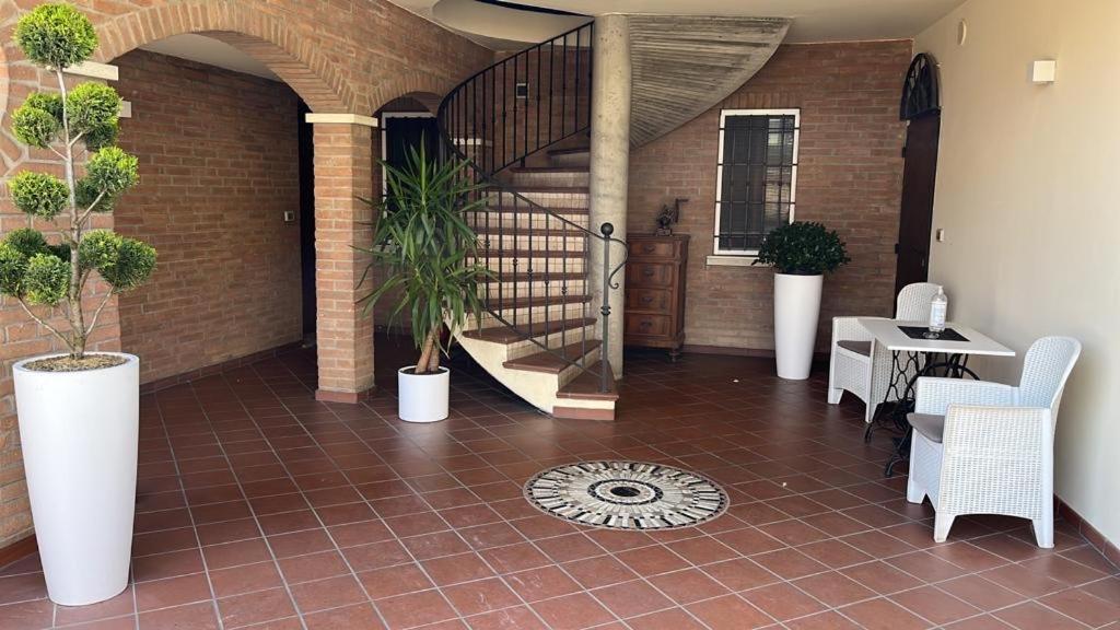 Villa Oasi Ferrara Luaran gambar