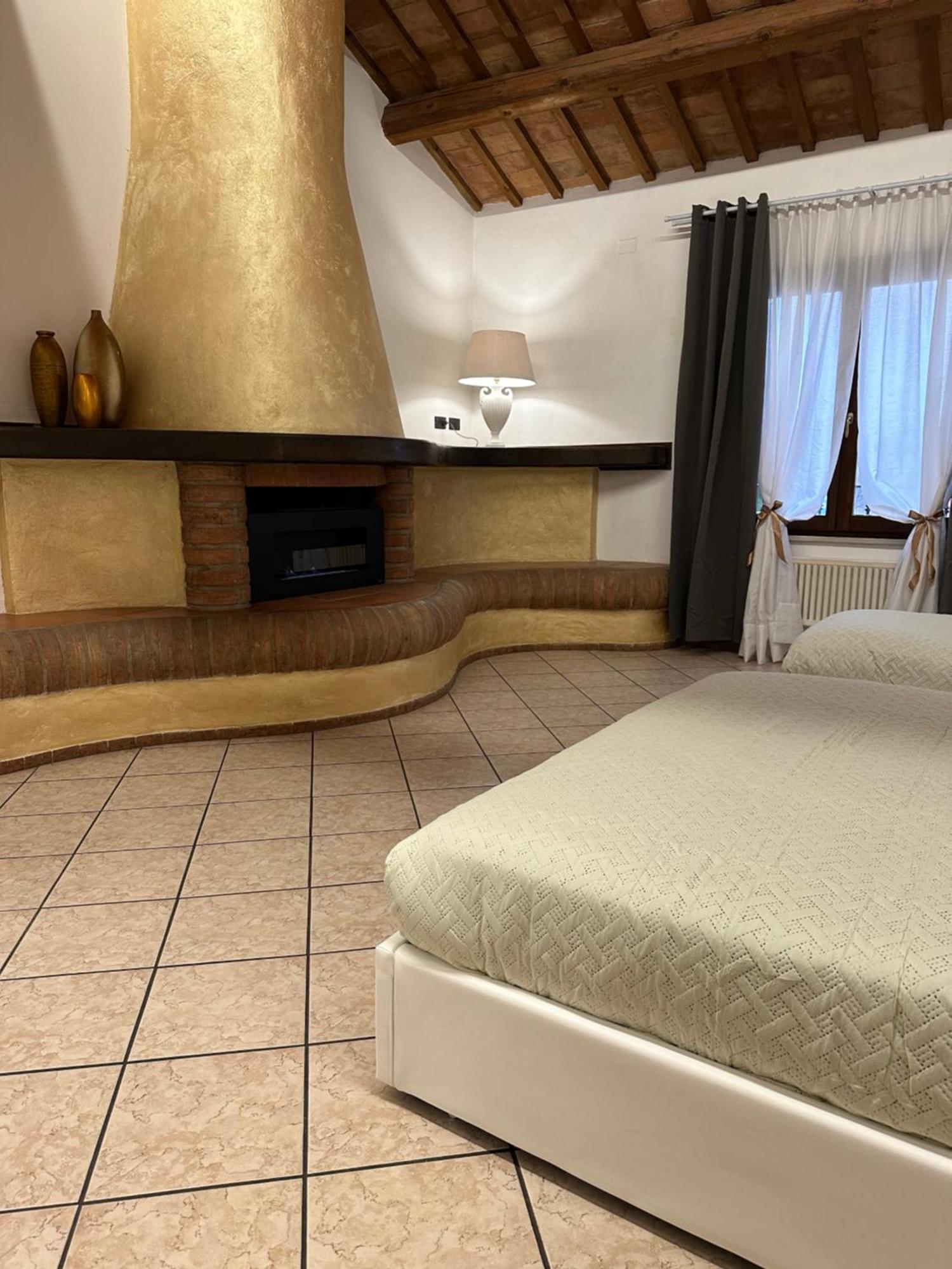 Villa Oasi Ferrara Luaran gambar
