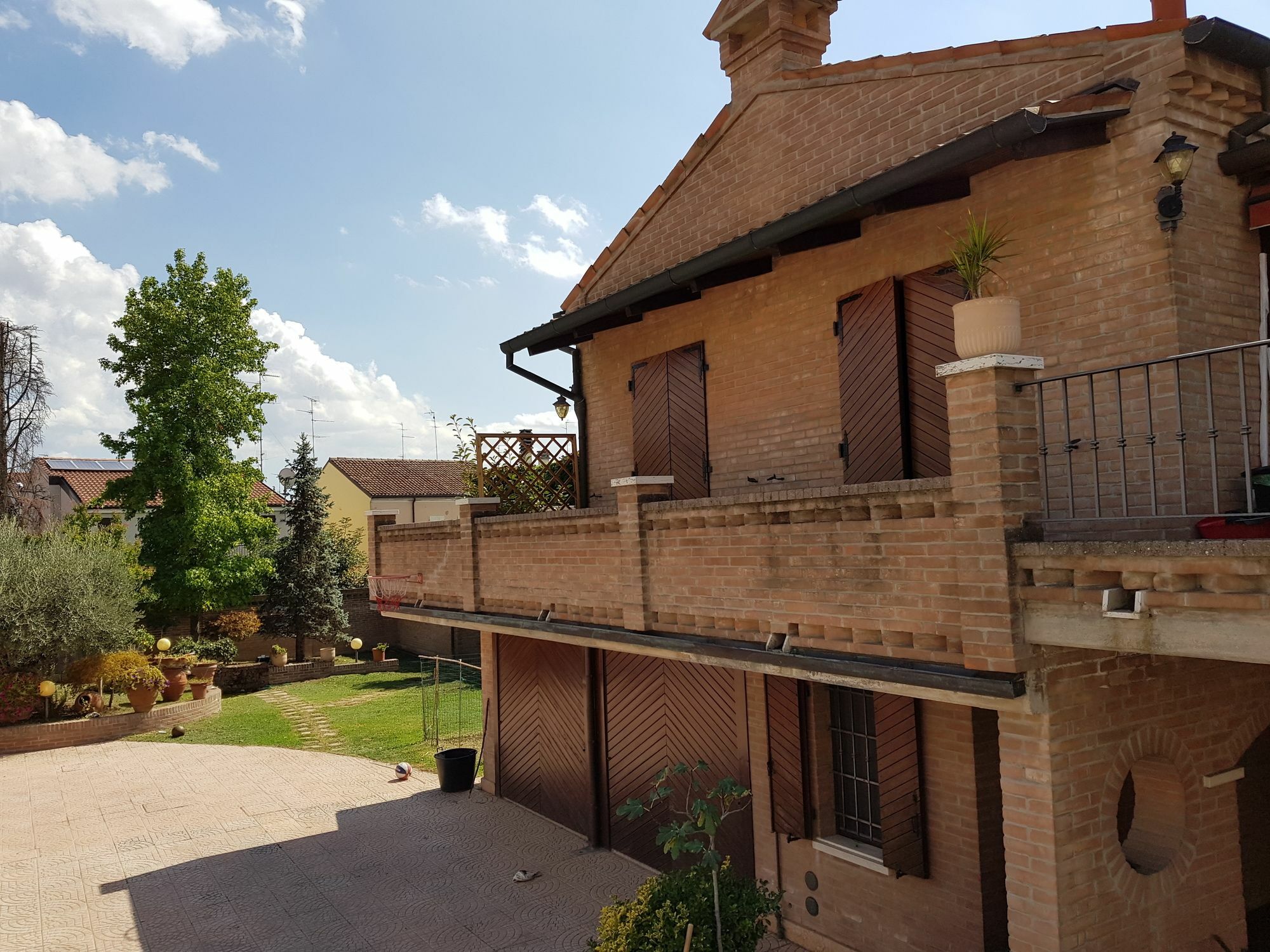 Villa Oasi Ferrara Luaran gambar